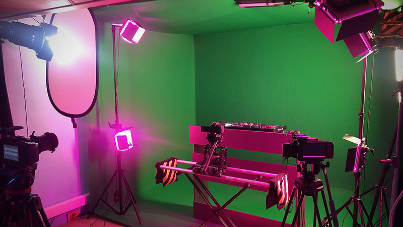 fond vert chez VisionSound Studio Lausanne